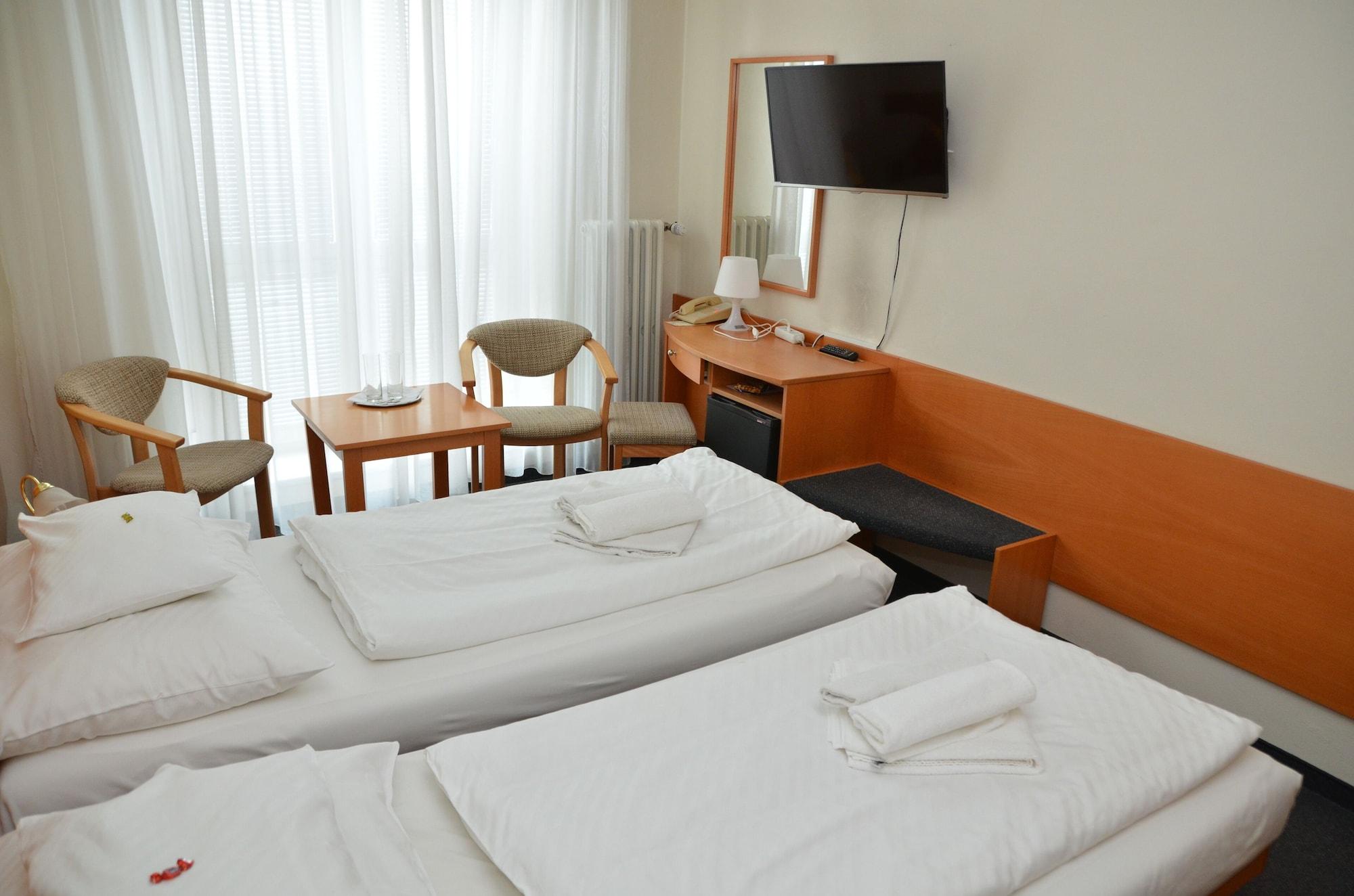 Hotel Polana Zvolen Ngoại thất bức ảnh