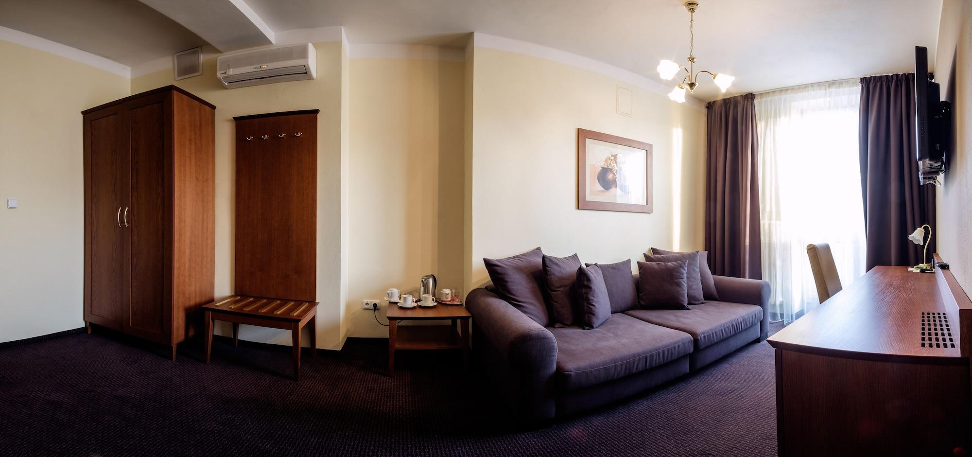Hotel Polana Zvolen Ngoại thất bức ảnh