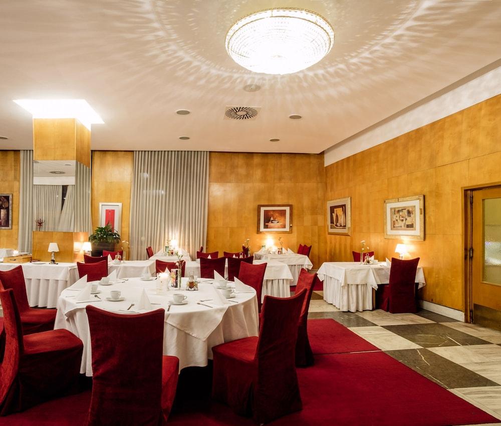 Hotel Polana Zvolen Ngoại thất bức ảnh