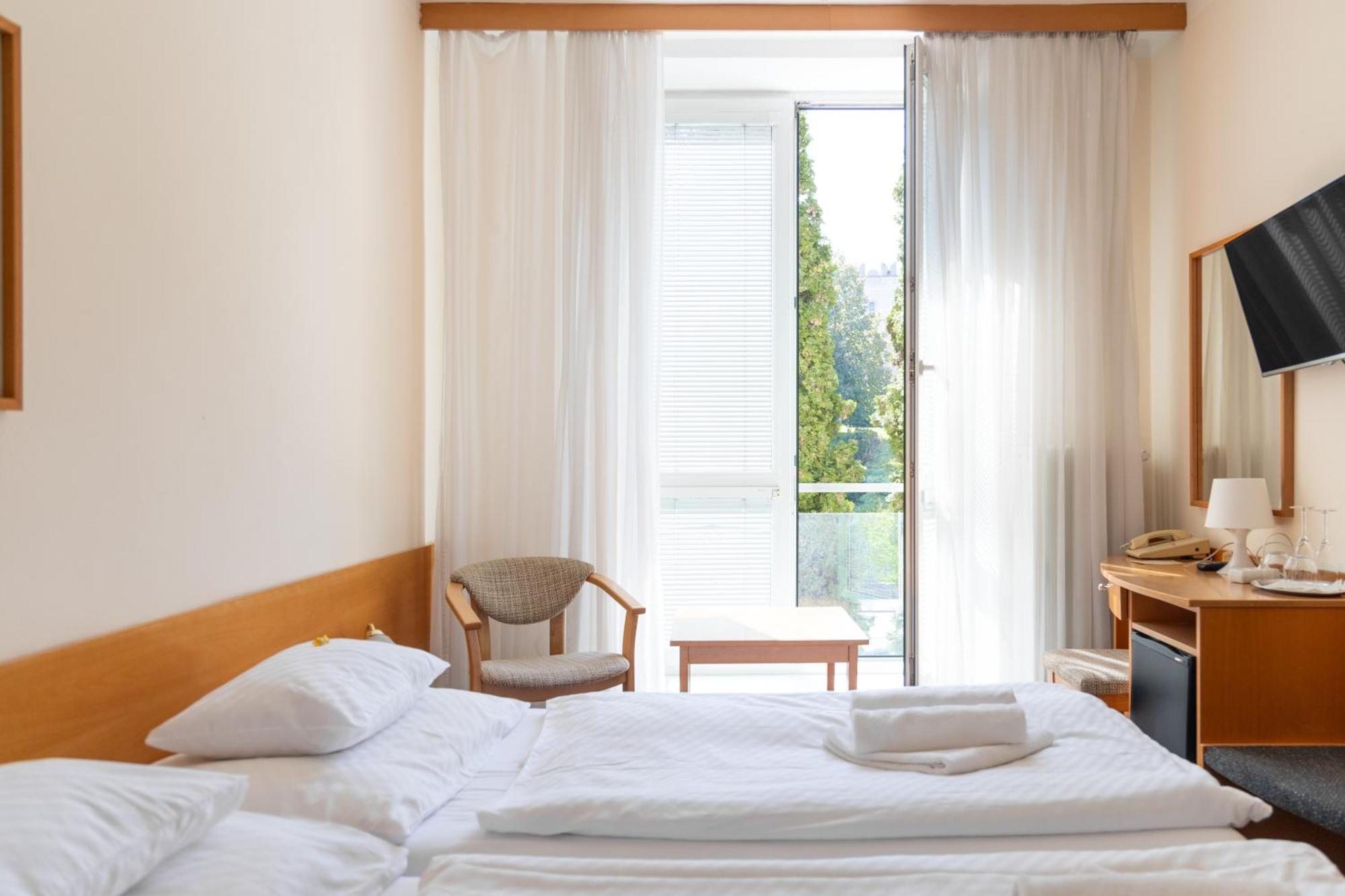Hotel Polana Zvolen Ngoại thất bức ảnh