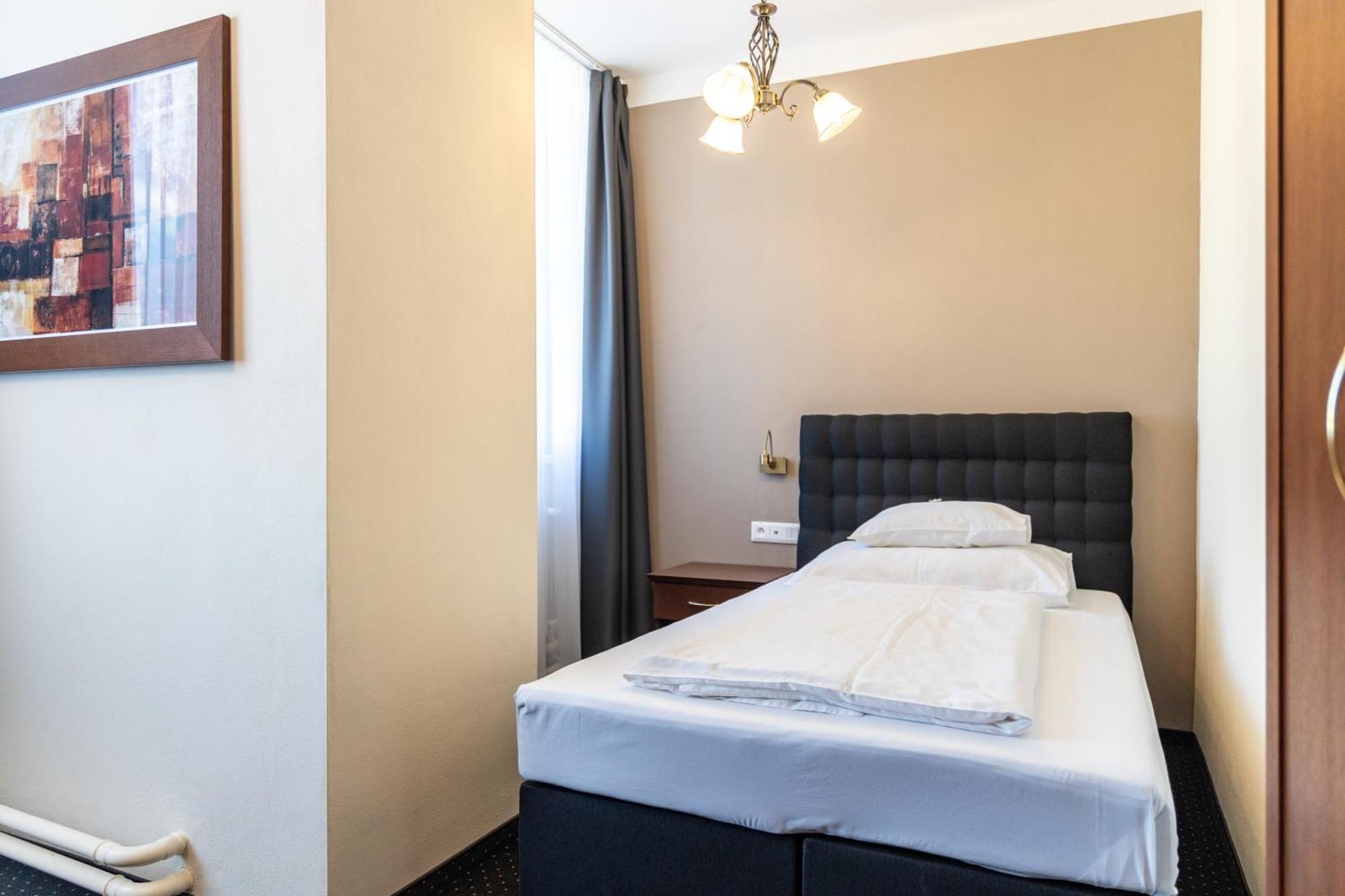 Hotel Polana Zvolen Ngoại thất bức ảnh