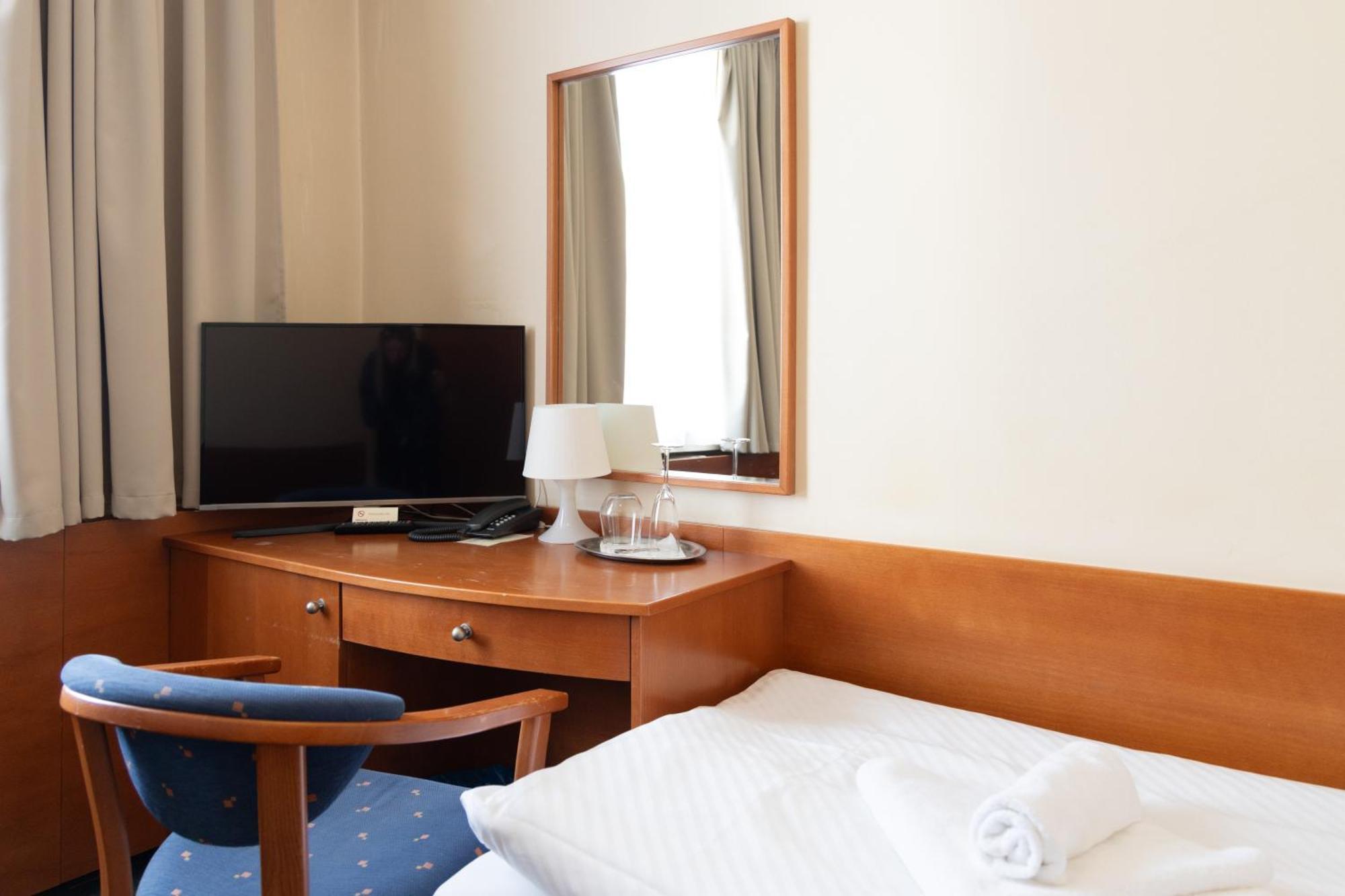 Hotel Polana Zvolen Ngoại thất bức ảnh