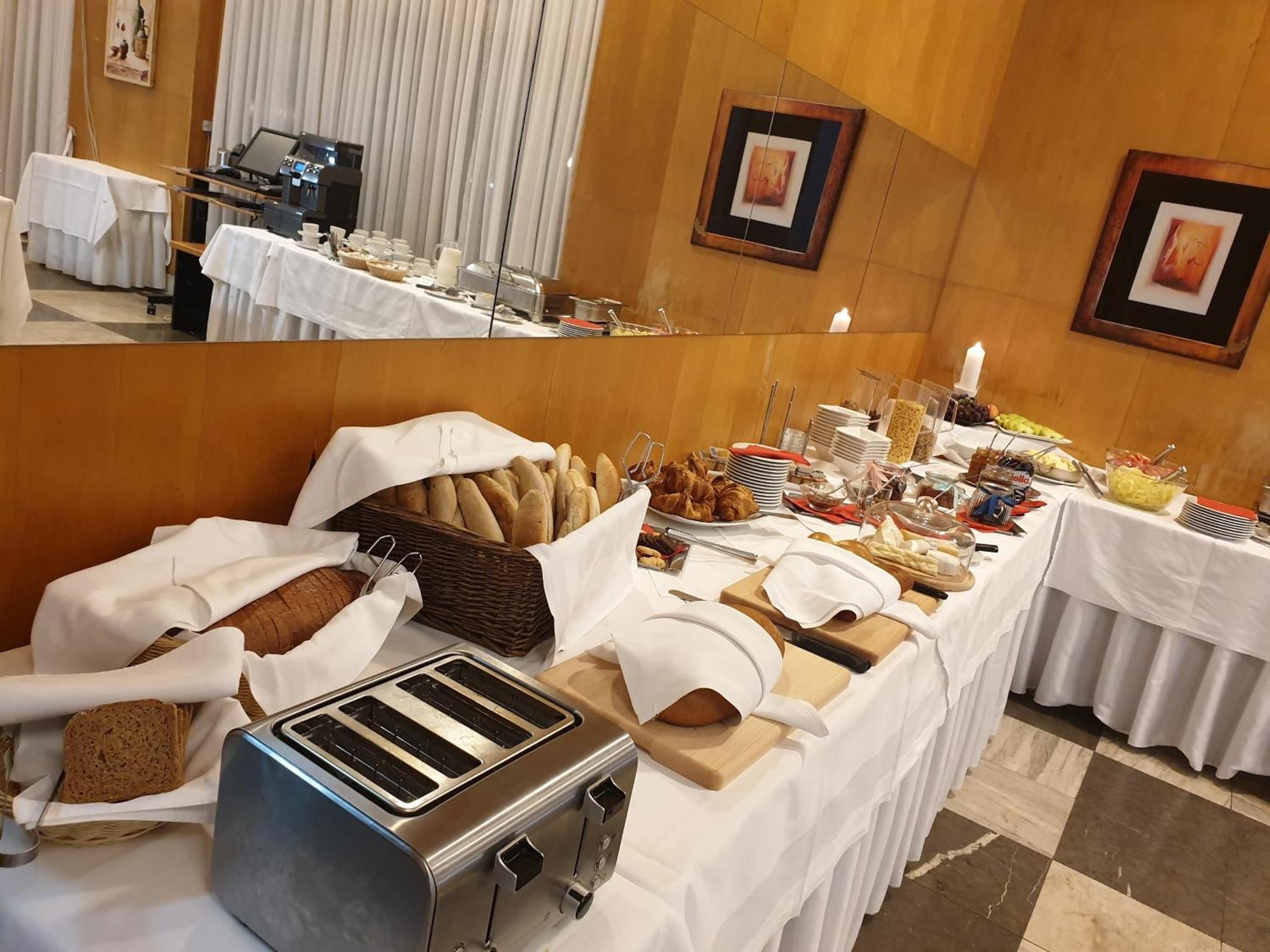 Hotel Polana Zvolen Ngoại thất bức ảnh