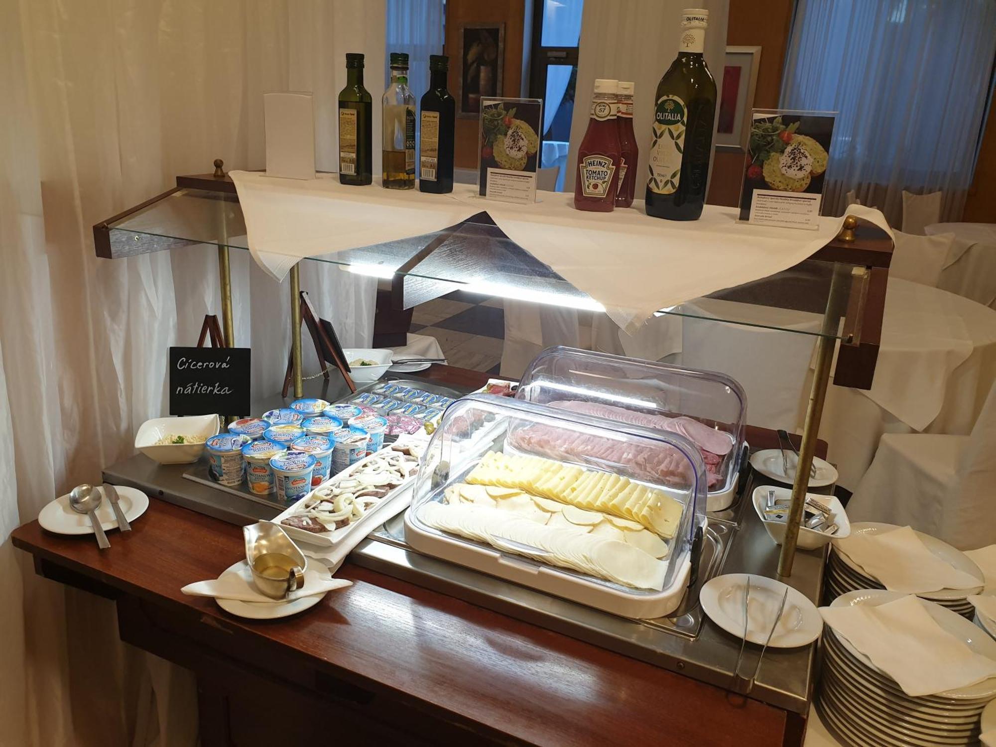 Hotel Polana Zvolen Ngoại thất bức ảnh